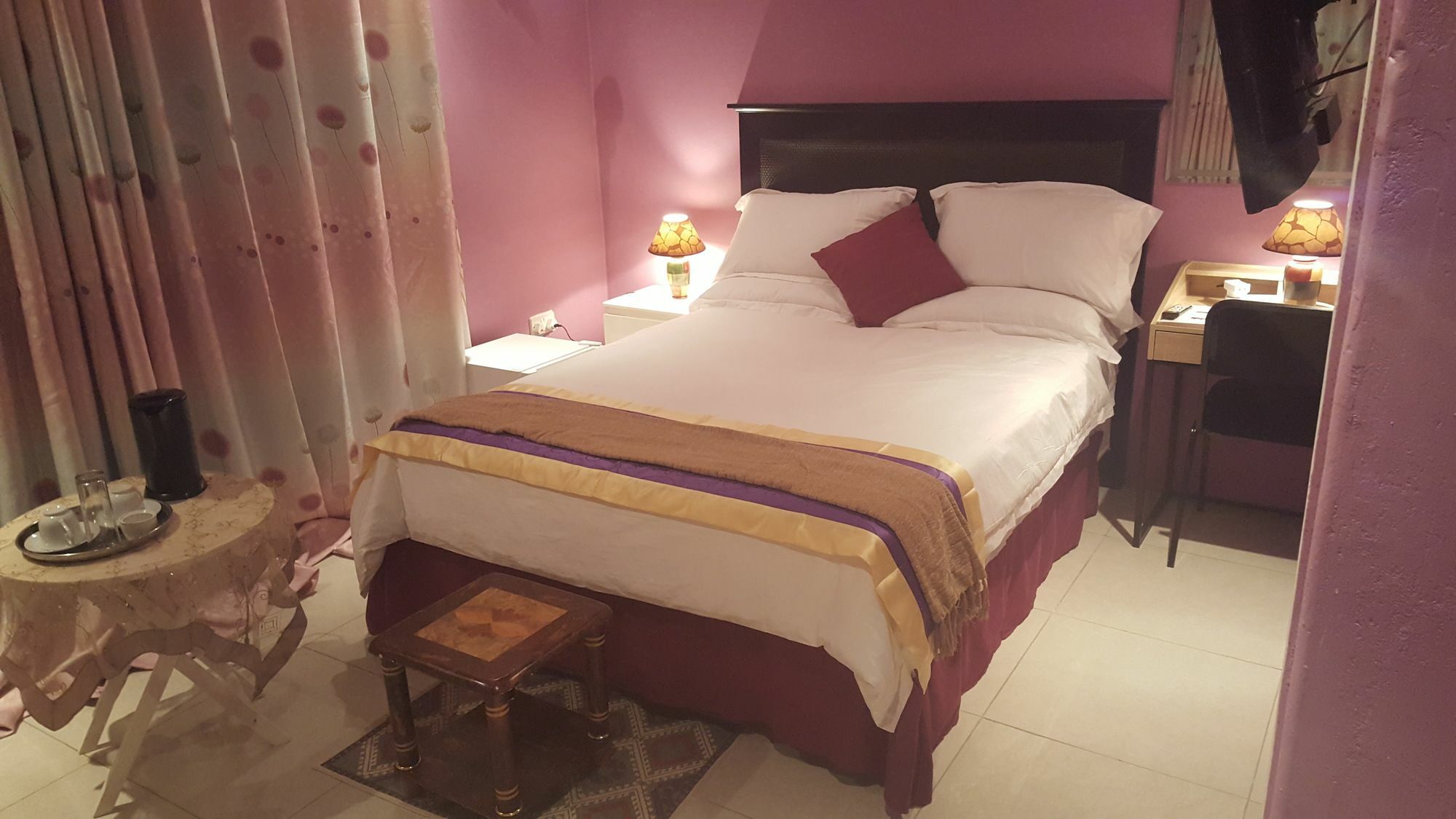 Mathlyn Guest House Francistown Ngoại thất bức ảnh