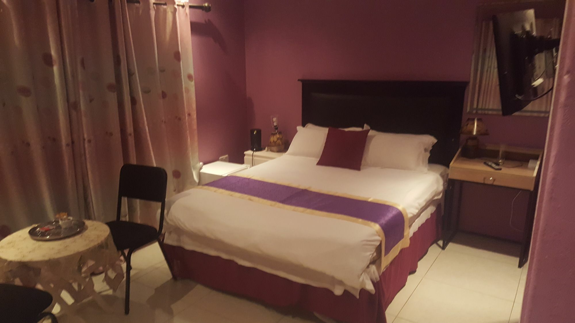 Mathlyn Guest House Francistown Ngoại thất bức ảnh