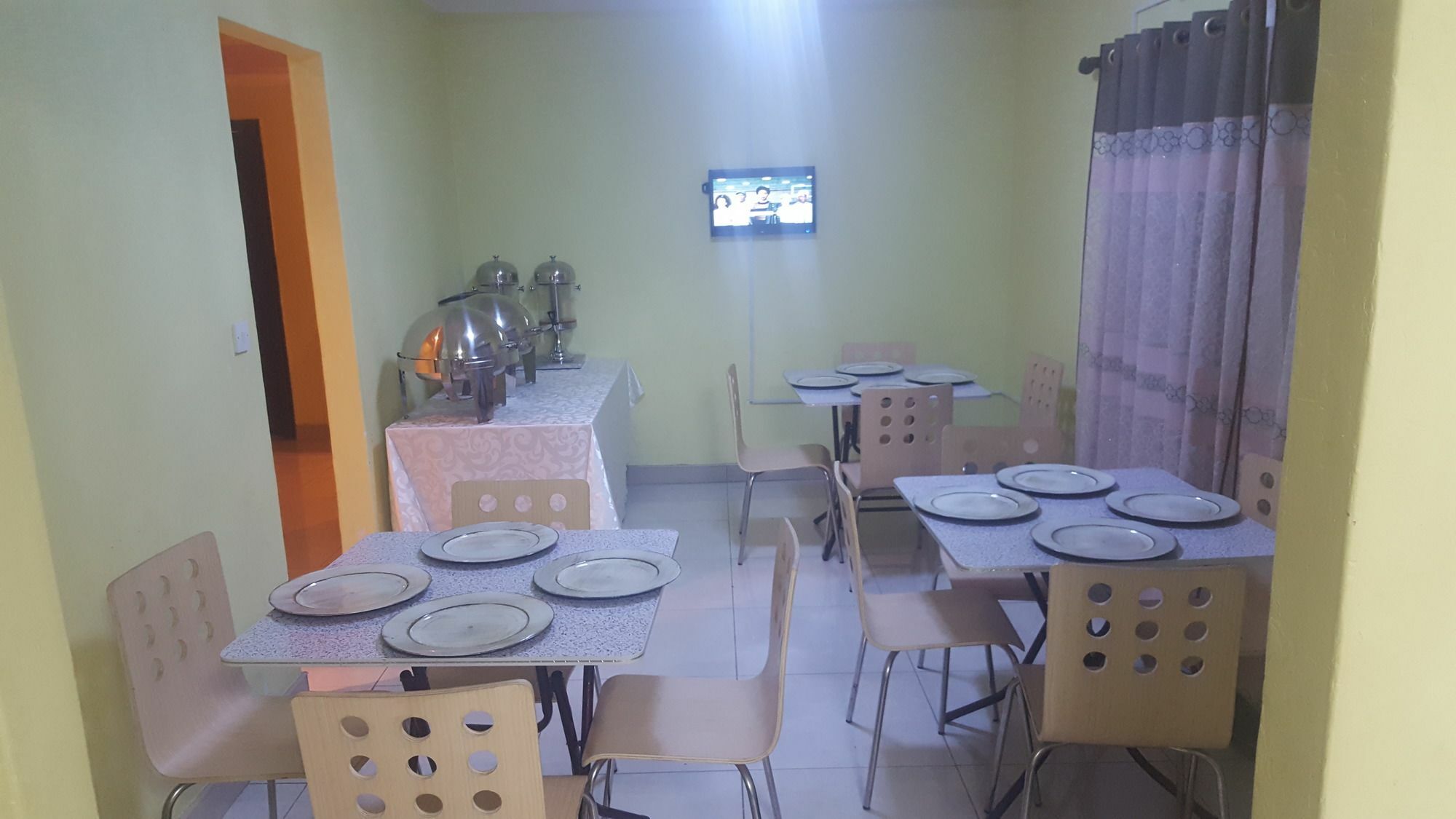 Mathlyn Guest House Francistown Ngoại thất bức ảnh