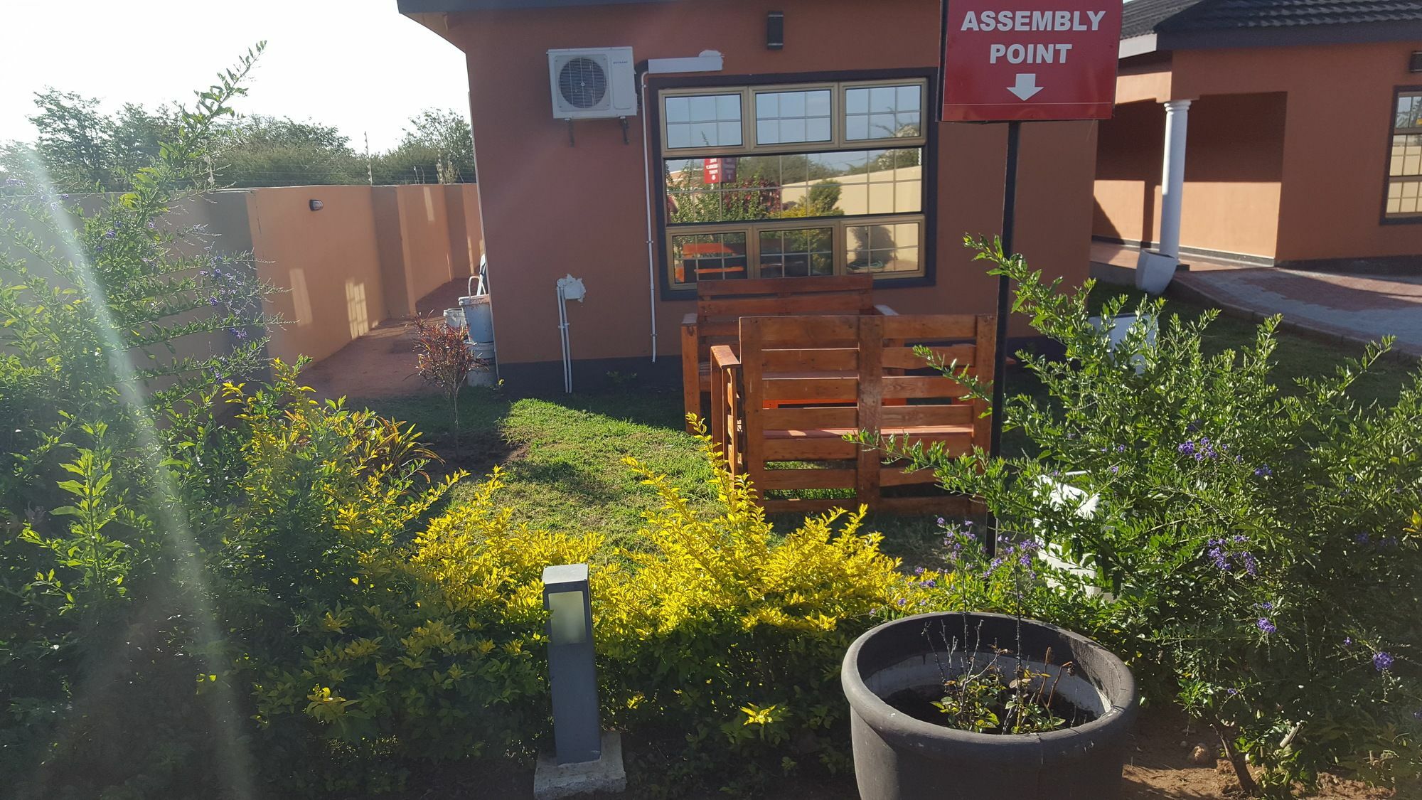 Mathlyn Guest House Francistown Ngoại thất bức ảnh